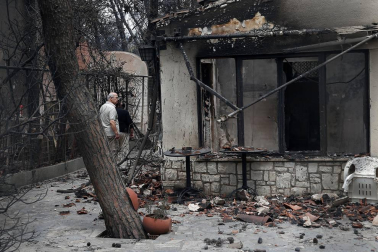 Decenas de muertos por varios incendios al noreste de Atenas