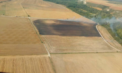 Los fuegos se produjeron en dos campos de cereales y fueron provocados por las chispas de dos cosechadoras.