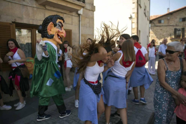 Imágenes del comienzo de las fiestas de Olazagutía