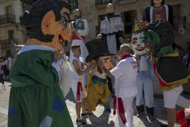 Imágenes del comienzo de las fiestas de Olazagutía