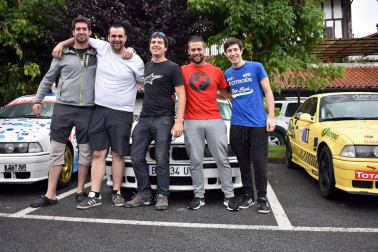 El sábado 21 de julio tuvo lugar la XV edición del Rallysprint Villa de Lesaka, valedero para el Campeonato Navarro de Rallyes y el Trofeo Junior Navarro de Rallyes y que tuvo como vencedor al Mitsubishi Lancer Evo X R4, pilotado por Joseba Beola al volante y José Luis Iratzoki a las notas. Con un cuadro de inscritos compuesto por 74 vehículos, la prueba lesakarra ha sido la carrera con más participación en la Comunidad foral tras la Subida a Urbasa y el Rally Circuito de Navarra.