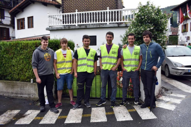 El sábado 21 de julio tuvo lugar la XV edición del Rallysprint Villa de Lesaka, valedero para el Campeonato Navarro de Rallyes y el Trofeo Junior Navarro de Rallyes y que tuvo como vencedor al Mitsubishi Lancer Evo X R4, pilotado por Joseba Beola al volante y José Luis Iratzoki a las notas. Con un cuadro de inscritos compuesto por 74 vehículos, la prueba lesakarra ha sido la carrera con más participación en la Comunidad foral tras la Subida a Urbasa y el Rally Circuito de Navarra.