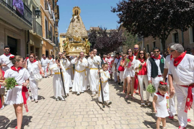 Procesión en honor a Santa Ana y segundo encierro en el tercer día de las fiestas de Tudela 2018 (26 de julio)