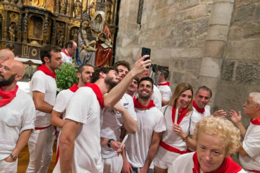 Procesión en honor a Santa Ana y segundo encierro en el tercer día de las fiestas de Tudela 2018 (26 de julio)