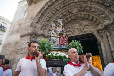 Procesión en honor a Santa Ana y segundo encierro en el tercer día de las fiestas de Tudela 2018 (26 de julio)