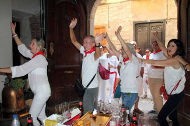 Procesión en honor a Santa Ana y segundo encierro en el tercer día de las fiestas de Tudela 2018 (26 de julio)