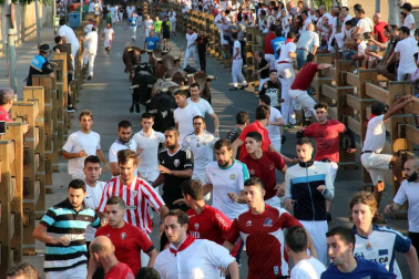 Procesión en honor a Santa Ana y segundo encierro en el tercer día de las fiestas de Tudela 2018 (26 de julio)