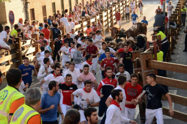 Procesión en honor a Santa Ana y segundo encierro en el tercer día de las fiestas de Tudela 2018 (26 de julio)