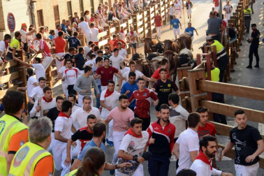 Procesión en honor a Santa Ana y segundo encierro en el tercer día de las fiestas de Tudela 2018 (26 de julio)