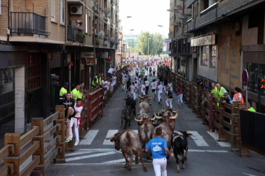 Procesión en honor a Santa Ana y segundo encierro en el tercer día de las fiestas de Tudela 2018 (26 de julio)