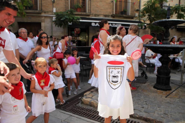 Fotos del encierro del cuarto día de las fiestas de Tudela, homenajes y pasacalles. 27 de julio de 2018