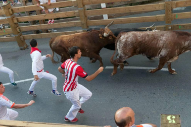 Fotos del encierro del cuarto día de las fiestas de Tudela, homenajes y pasacalles. 27 de julio de 2018