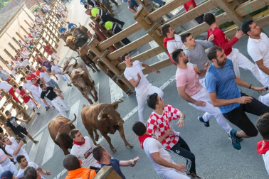Fotos del encierro del cuarto día de las fiestas de Tudela, homenajes y pasacalles. 27 de julio de 2018