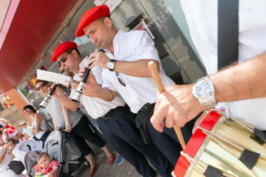 Fotos del encierro y la gigantada del quinto día de las fiestas de Tudela 2018, 28 de julio.