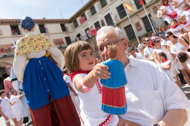 Fotos del encierro y la gigantada del quinto día de las fiestas de Tudela 2018, 28 de julio.