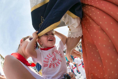 Fotos del encierro y la gigantada del quinto día de las fiestas de Tudela 2018, 28 de julio.