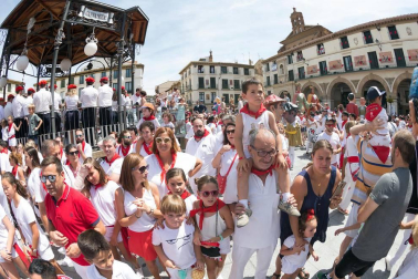Fotos del encierro y la gigantada del quinto día de las fiestas de Tudela 2018, 28 de julio.