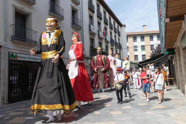 Fotos del encierro y la gigantada del quinto día de las fiestas de Tudela 2018, 28 de julio.