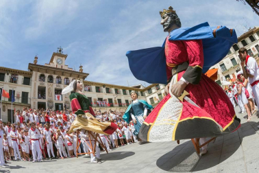 Fotos del encierro y la gigantada del quinto día de las fiestas de Tudela 2018, 28 de julio.