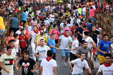 Fotos del encierro y la gigantada del quinto día de las fiestas de Tudela 2018, 28 de julio.