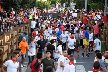Fotos del encierro y la gigantada del quinto día de las fiestas de Tudela 2018, 28 de julio.