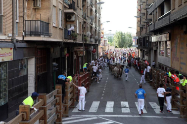 Fotos del encierro y la gigantada del quinto día de las fiestas de Tudela 2018, 28 de julio.
