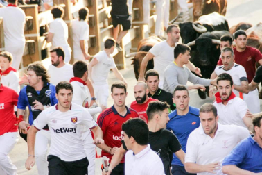 Fotos del encierro y la gigantada del quinto día de las fiestas de Tudela 2018, 28 de julio.