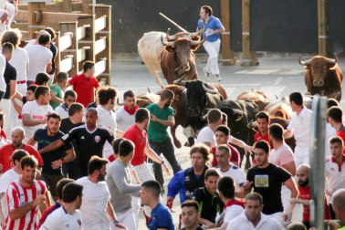 Fotos del encierro y la gigantada del quinto día de las fiestas de Tudela 2018, 28 de julio.