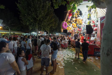 Imágenes de la Revoltosa y los fuegos que tienen lugar durante cada noche de las fiestas de Tudela.