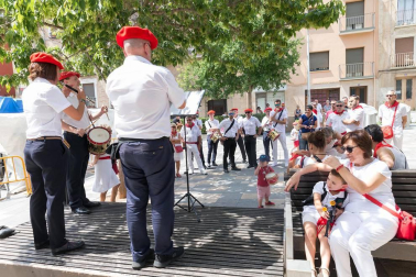 Fotos del encierro, pasacalles, homenaje al tudelano adoptivo, feria de alimentos artesanos y concurso de recortadores del sexto día de las fiestas de Tudela 2018, 29 de julio