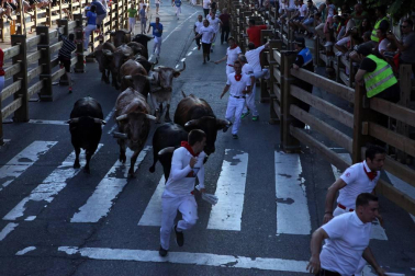 Fotos del encierro, pasacalles, homenaje al tudelano adoptivo, feria de alimentos artesanos y concurso de recortadores del sexto día de las fiestas de Tudela 2018, 29 de julio