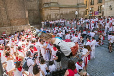 Fotos del encierro, despedida de gigantes, paellada popular y encierro infantil del último día de las fiestas de Tudela 2018, 29 de julio.