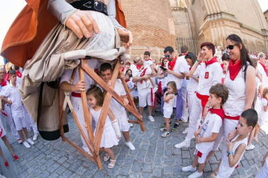 Fotos del encierro, despedida de gigantes, paellada popular y encierro infantil del último día de las fiestas de Tudela 2018, 29 de julio.