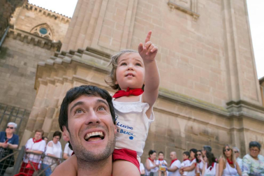 Fotos del encierro, despedida de gigantes, paellada popular y encierro infantil del último día de las fiestas de Tudela 2018, 29 de julio.