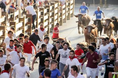 Fotos del encierro, despedida de gigantes, paellada popular y encierro infantil del último día de las fiestas de Tudela 2018, 29 de julio.