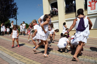 José Aristegui, María Isabel Amatriain, Miguel Ramírez y María Sagrario Vidaurreta lanzaron el cohete de Beriáin en nombre de los mayores de la localidad. Las fiestas durarán hasta el domingo