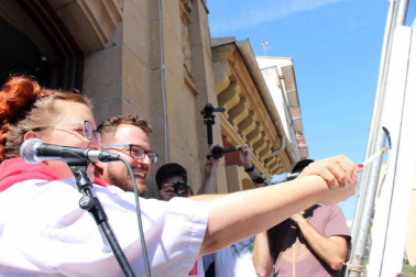 Estella ha arrancado este viernes, Viernes de Gigantes, sus fiestas patronales. Los actos festivos en la ciudad del Ega se prolongarán durante siete días.