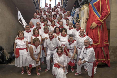 Estella ha arrancado este viernes, Viernes de Gigantes, sus fiestas patronales. Los actos festivos en la ciudad del Ega se prolongarán durante siete días.