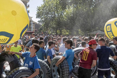 Estella ha arrancado este viernes, Viernes de Gigantes, sus fiestas patronales. Los actos festivos en la ciudad del Ega se prolongarán durante siete días.