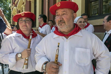 Estella ha arrancado este viernes, Viernes de Gigantes, sus fiestas patronales. Los actos festivos en la ciudad del Ega se prolongarán durante siete días.