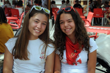 No dejan de sumarse festejos en Navarra desde el fin de los Sanfermines. El turno le llegó esta vez a la villa de San Adrián, que celebró sus fiestas patronales acompañado de la alegría y del buen ambiente. Los encierros, las degustaciones, la noche, las peñas, los fuegos artificiales, la plaza de toros, y pasar tiempo en familia o con amigos, son el atractivo de estos días. ¡Click! estuvo allí para recordarlo.
