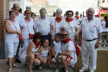 No dejan de sumarse festejos en Navarra desde el fin de los Sanfermines. El turno le llegó esta vez a la villa de San Adrián, que celebró sus fiestas patronales acompañado de la alegría y del buen ambiente. Los encierros, las degustaciones, la noche, las peñas, los fuegos artificiales, la plaza de toros, y pasar tiempo en familia o con amigos, son el atractivo de estos días. ¡Click! estuvo allí para recordarlo.
