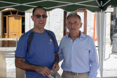 La relación entre Falces y el ajo se remonta al S. XVII cuando sus gentes introdujeron a sus platos este fruto nuevo. Su decisión acabó haciendo de esta localidad una de las más importantes en su producción y, a día de hoy, tiene una jornada dedicada a él. ¡Click! la disfrutó junto a los falcesinos de la VII edición.
