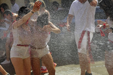 Fotos del cohete de las fiestas de Carcastillo 2018, 4 de agosto