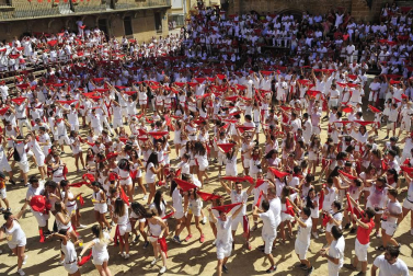 Fotos del cohete de las fiestas de Carcastillo 2018, 4 de agosto