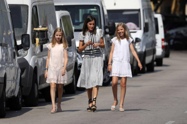 Galería de fotos de Felipe y Letizia en la Copa del Rey de vela