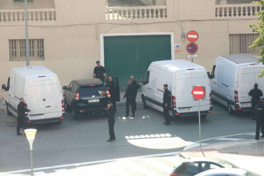 Imágenes del suceso de San Jorge, en el que un hombre ha matado a otro