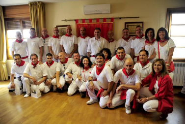 Imágenes de las fiestas de Funes del lanzamiento del cohete y homenajes del ayuntamiento