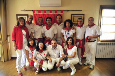 Imágenes de las fiestas de Funes del lanzamiento del cohete y homenajes del ayuntamiento