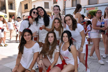 Arguedas se sumó el pasado sábado al ciclo festivo de la Ribera con el inicio de sus fiestas patronales en honor a San Esteban. El chupinazo hizo estallar la alegría y la emoción de sus vecinos que disfrutaron de una jornada repleta de música, actividades y buen ambiente. ¡Click! fue partícipe de ello.